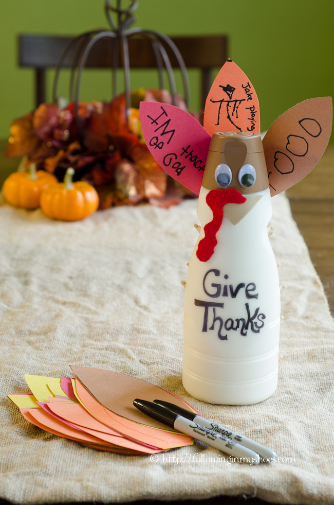 Recycled Craft: Thankful Turkey -- Easy Kids Craft for Thanksgiving
