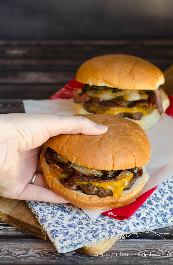 Sweet and Spicy Jalapeño Bacon Cheddar Burger Brings The Heat